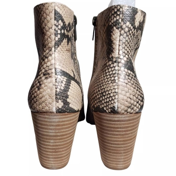 Sun + Stone Womens Ivory Snake Print Block Heel Pointed Toe Zip Ankle Boots Sz 8 - Picture 6 of 9